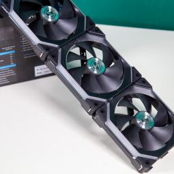 Fan Lian Li UNI Fan SL 120 Triple Black (LED ARGB - Fan ghép nối không dây)